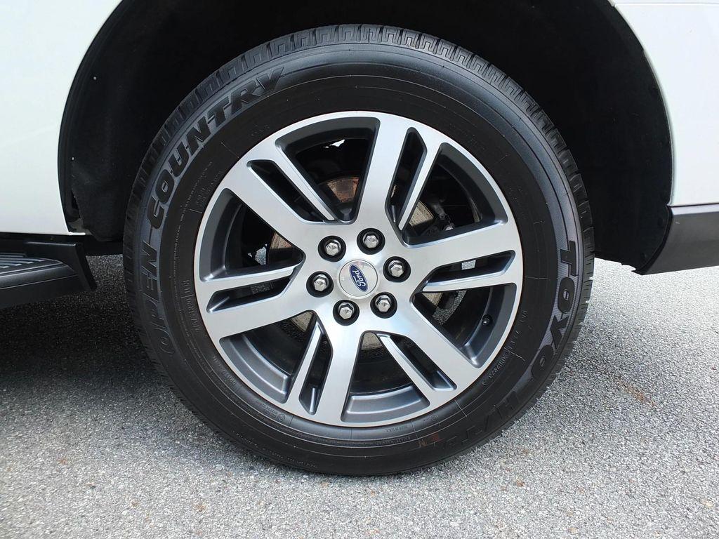 used 2024 Ford Expedition car, priced at $55,987