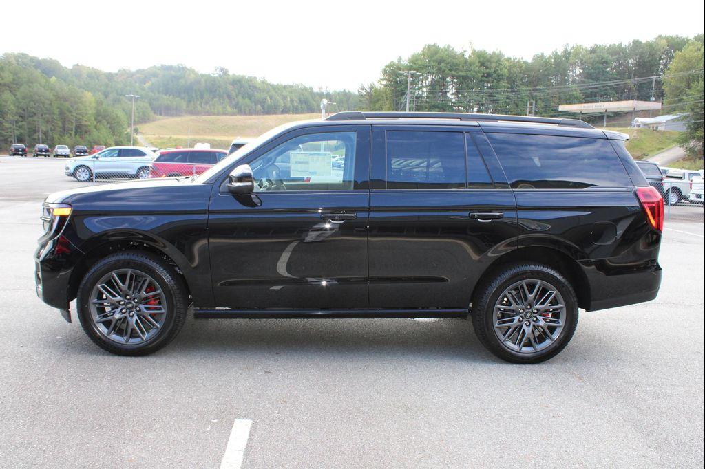 new 2025 Ford Expedition car, priced at $84,685