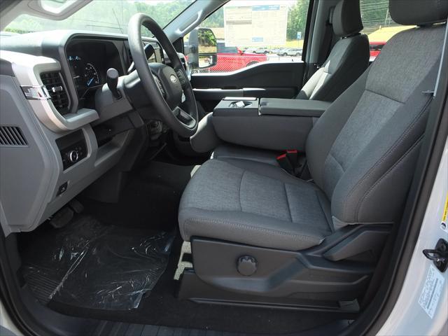 new 2025 Ford F-250 car, priced at $69,295