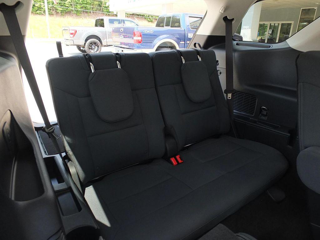 new 2025 Ford Explorer car, priced at $39,495