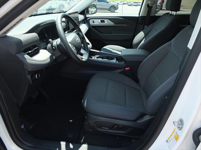 new 2025 Ford Explorer car, priced at $39,314