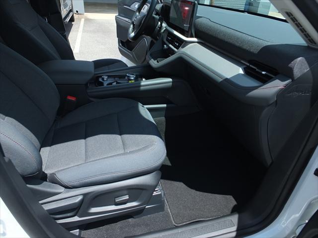 new 2025 Ford Explorer car, priced at $39,314