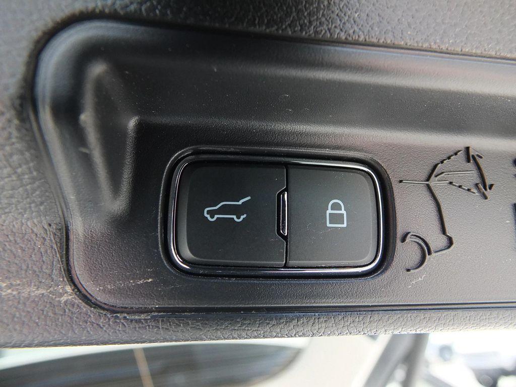 new 2025 Ford Explorer car, priced at $39,495