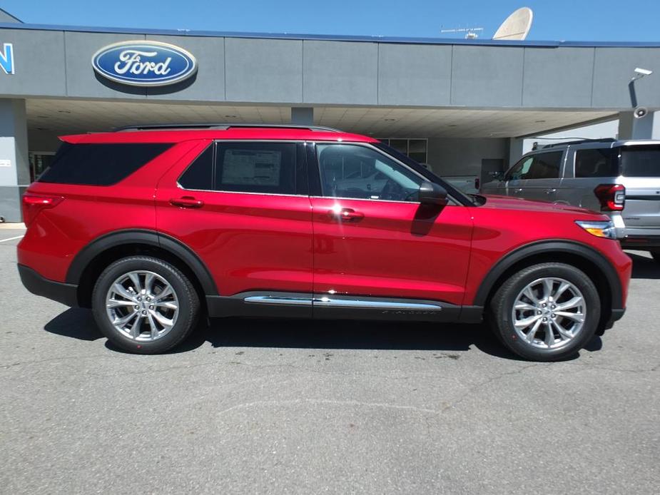 new 2024 Ford Explorer car, priced at $44,711