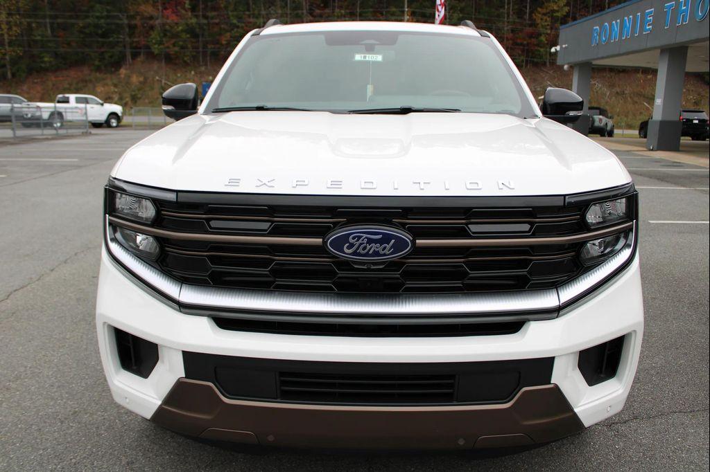 new 2025 Ford Expedition car, priced at $87,790