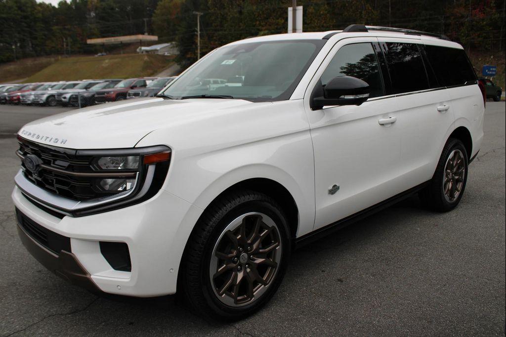 new 2025 Ford Expedition car, priced at $87,790