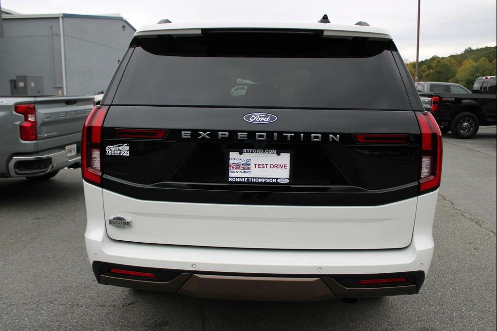 new 2025 Ford Expedition car, priced at $87,790