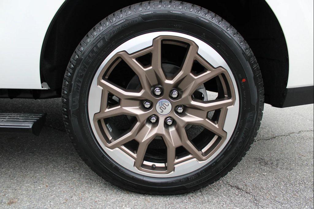 new 2025 Ford Expedition car, priced at $87,790
