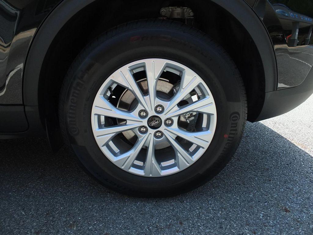 new 2025 Ford Escape car, priced at $31,090