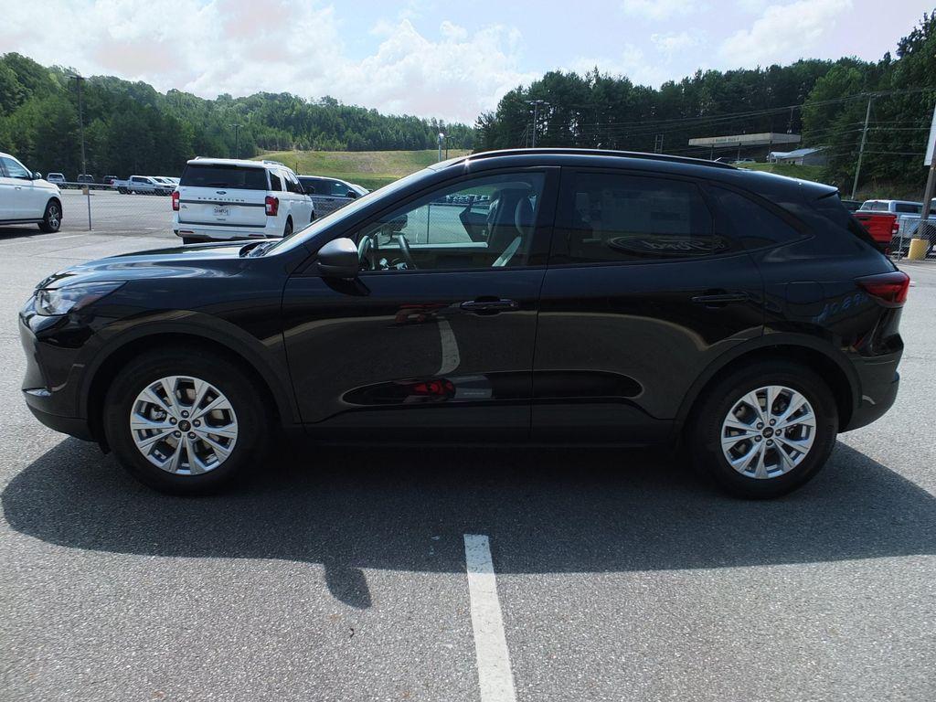 new 2025 Ford Escape car, priced at $31,090