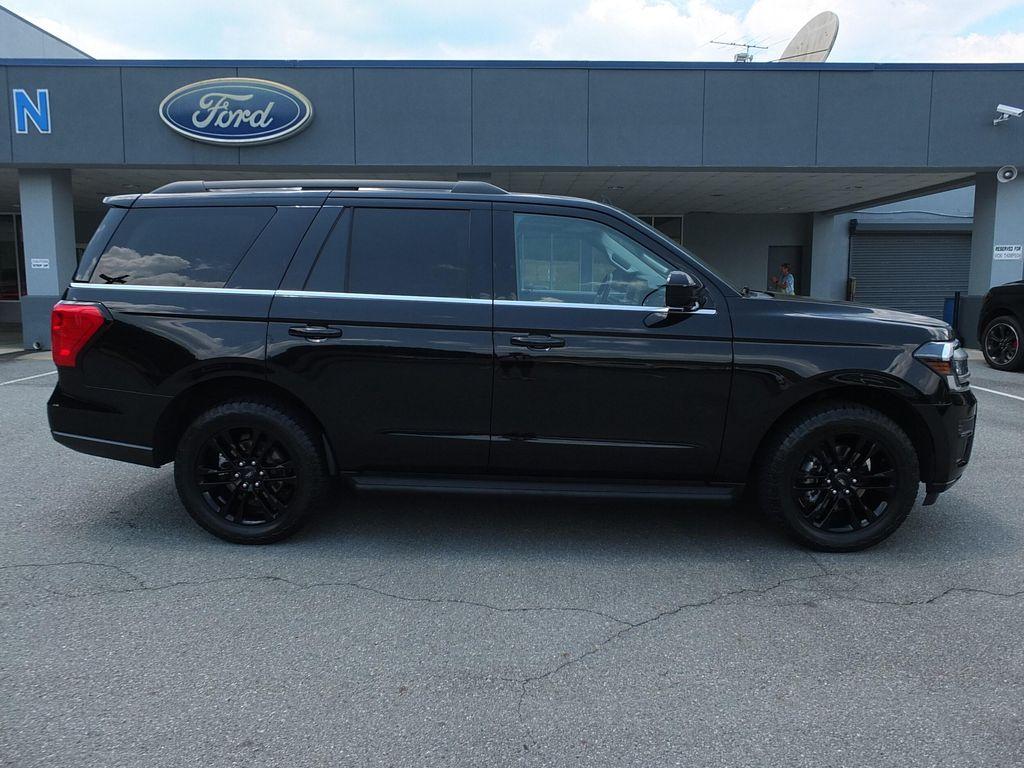 used 2024 Ford Expedition car, priced at $52,803