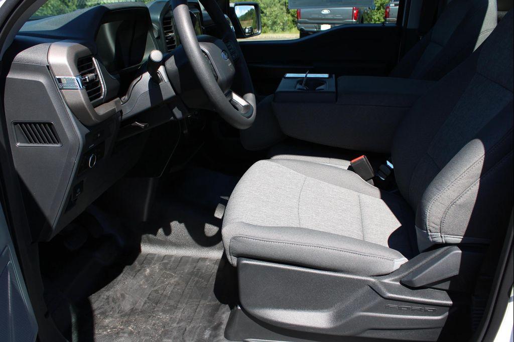 new 2025 Ford F-150 car, priced at $43,760
