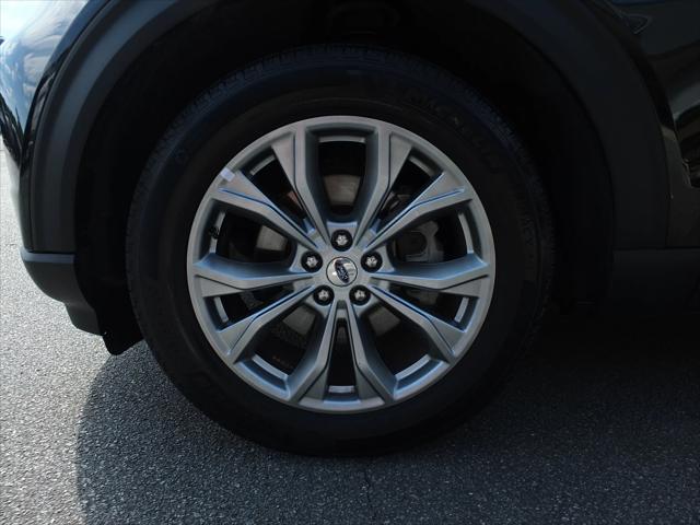 used 2024 Ford Explorer car, priced at $37,314