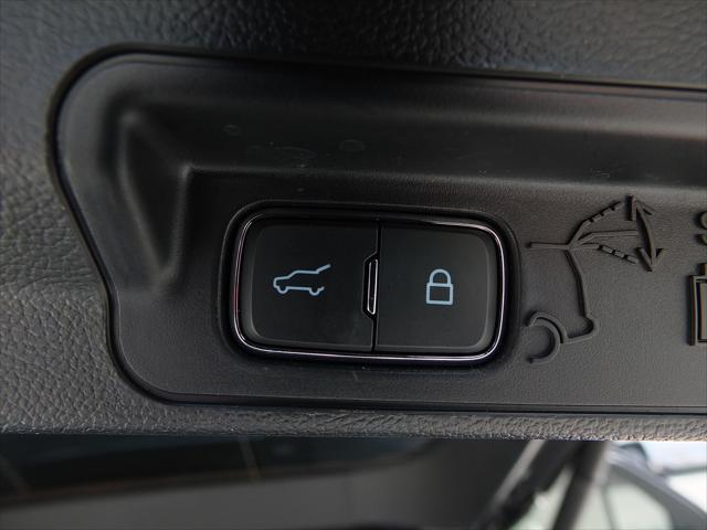 used 2024 Ford Explorer car, priced at $37,314