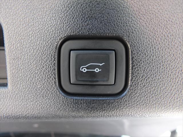 used 2024 Chevrolet Traverse car, priced at $48,777