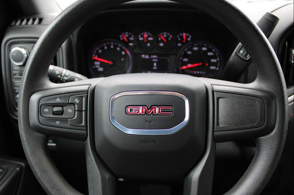 used 2024 GMC Sierra 1500 car, priced at $39,998