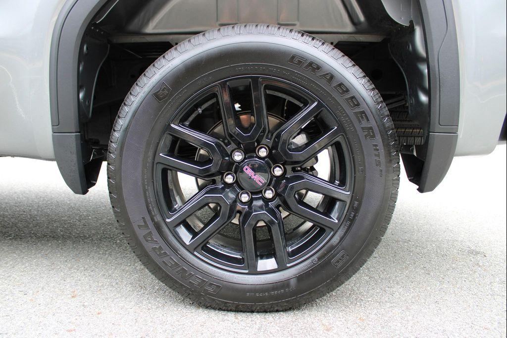 used 2024 GMC Sierra 1500 car, priced at $39,998