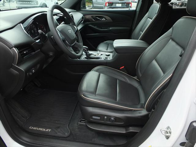 used 2022 Chevrolet Traverse car, priced at $35,976