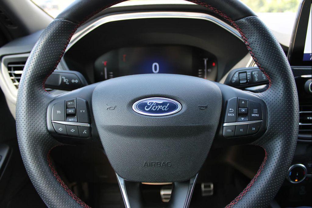 used 2023 Ford Escape car, priced at $24,961