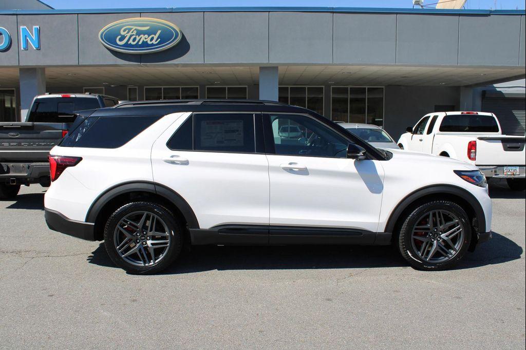 new 2025 Ford Explorer car, priced at $66,545