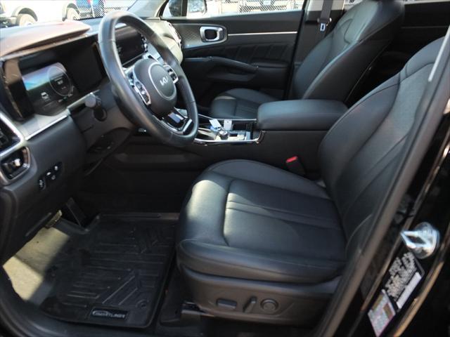 used 2023 Kia Sorento car, priced at $33,638