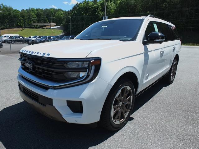 new 2025 Ford Expedition car, priced at $86,845