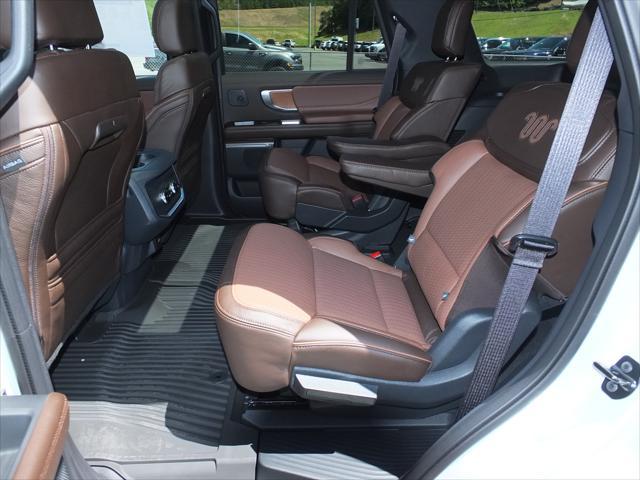 new 2025 Ford Expedition car, priced at $86,845