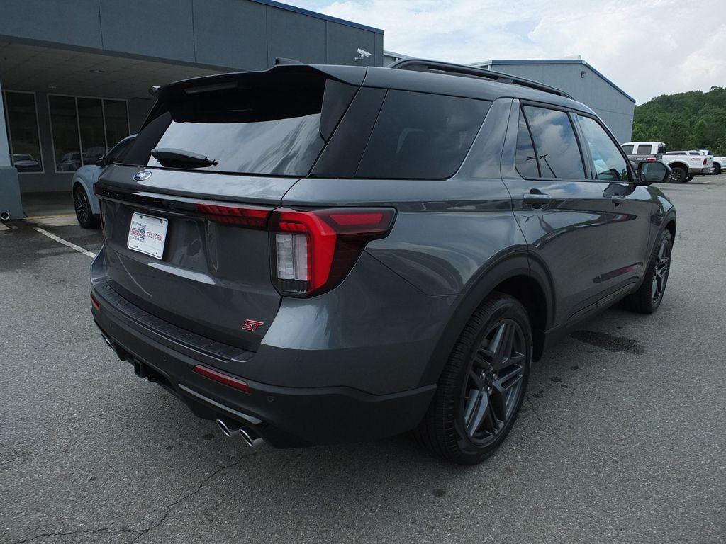 new 2025 Ford Explorer car, priced at $65,950