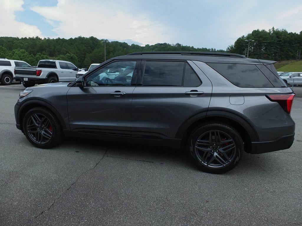 new 2025 Ford Explorer car, priced at $65,950