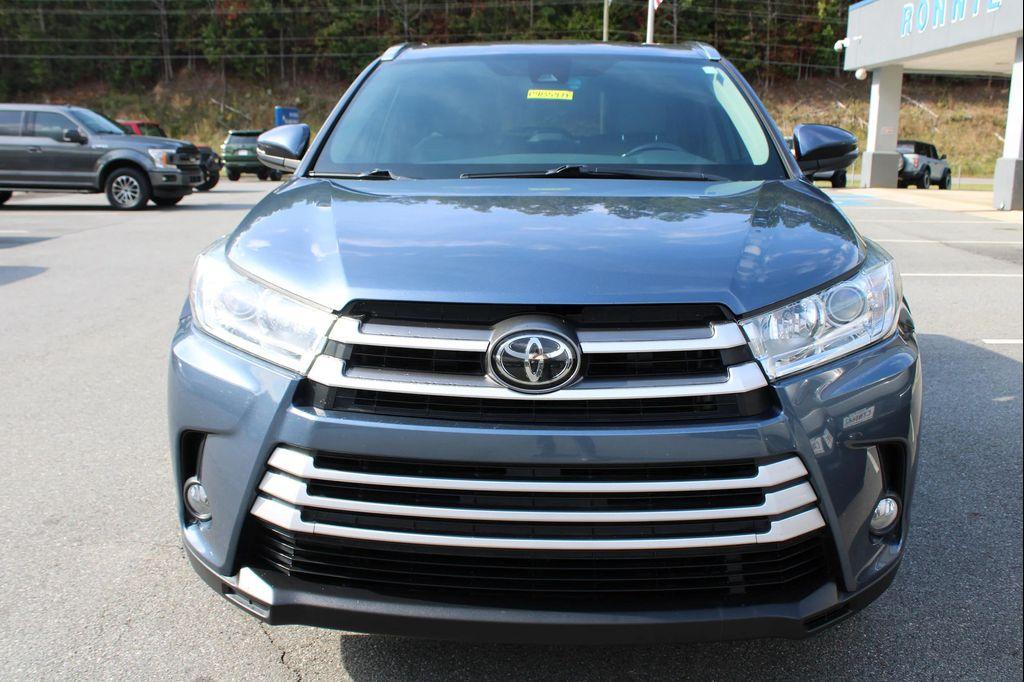 used 2019 Toyota Highlander car, priced at $24,996