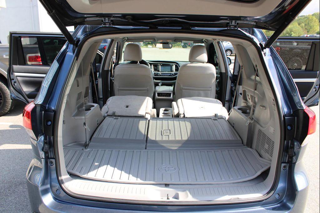 used 2019 Toyota Highlander car, priced at $24,996