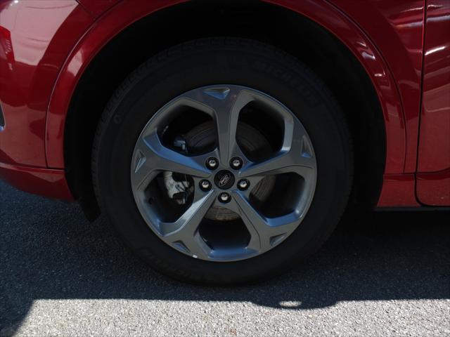 used 2024 Ford Escape car, priced at $25,518