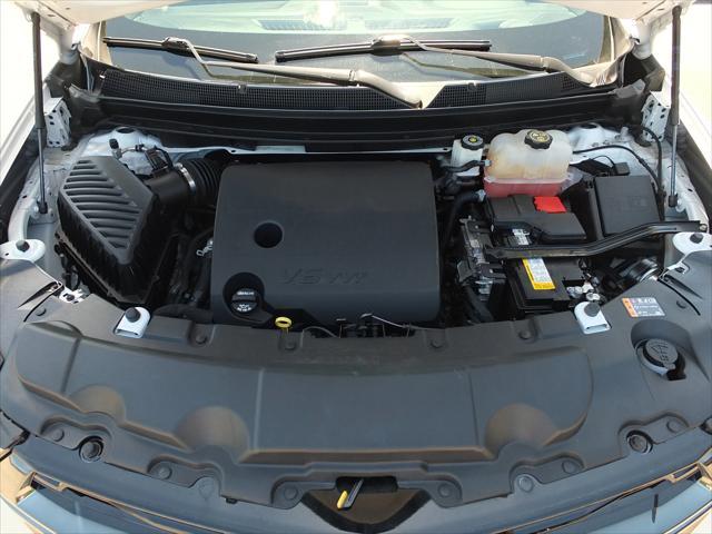 used 2022 Chevrolet Traverse car, priced at $31,899