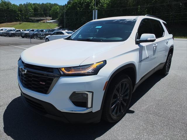 used 2022 Chevrolet Traverse car, priced at $31,899
