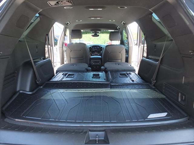 used 2022 Chevrolet Traverse car, priced at $31,899