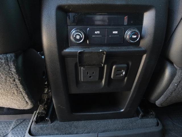 used 2022 Chevrolet Traverse car, priced at $31,899
