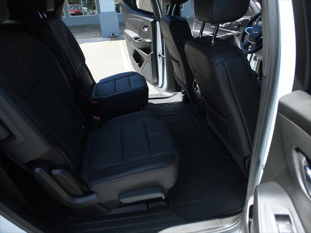 used 2022 Chevrolet Traverse car, priced at $31,899