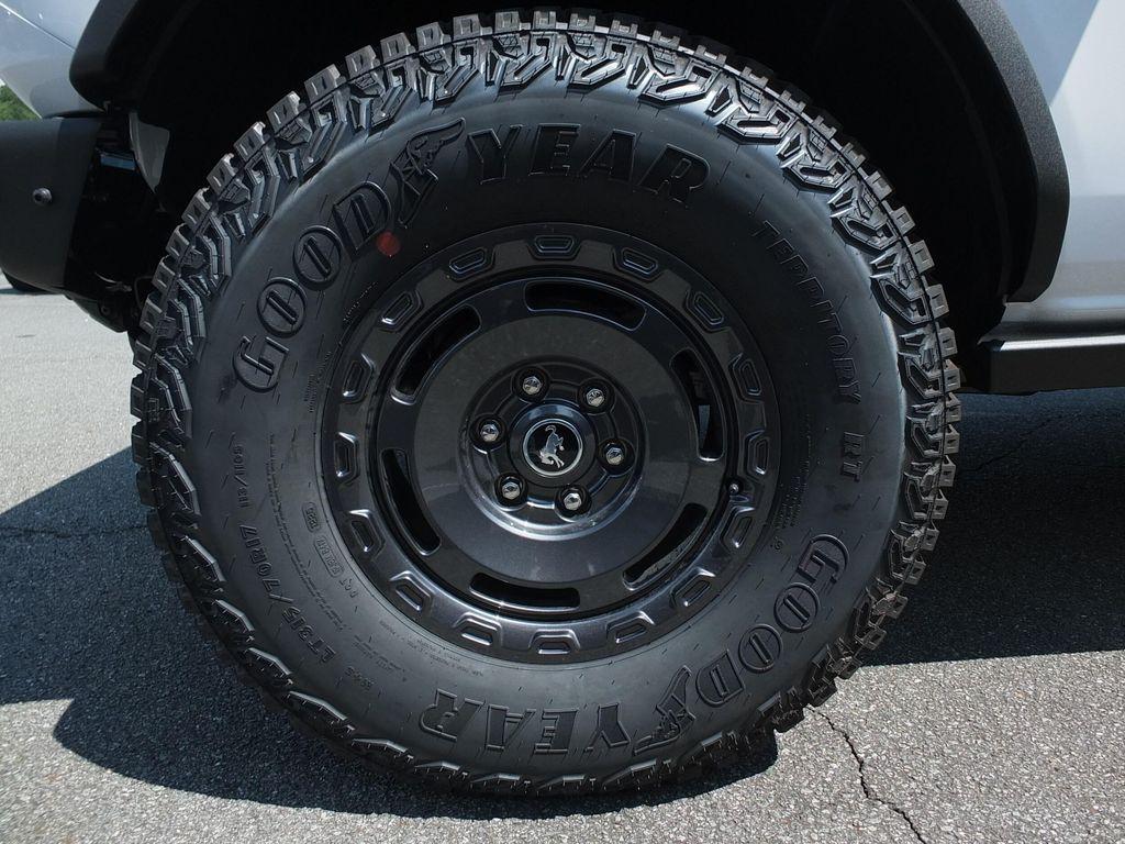 new 2025 Ford Bronco car, priced at $64,660
