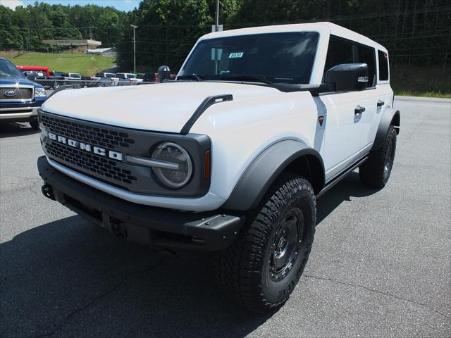 new 2025 Ford Bronco car, priced at $61,761