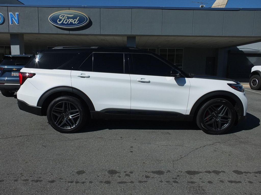 used 2025 Ford Explorer car, priced at $50,996