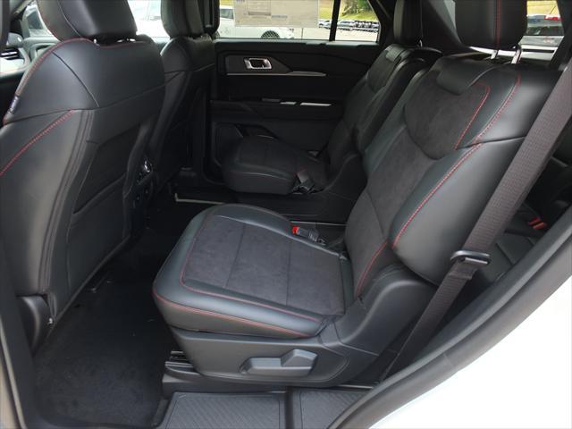 new 2025 Ford Explorer car, priced at $52,698