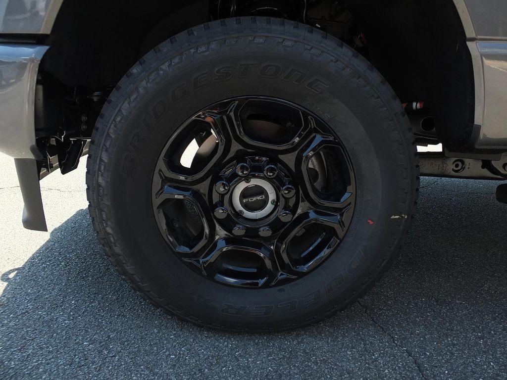 new 2025 Ford F-250 car, priced at $69,545