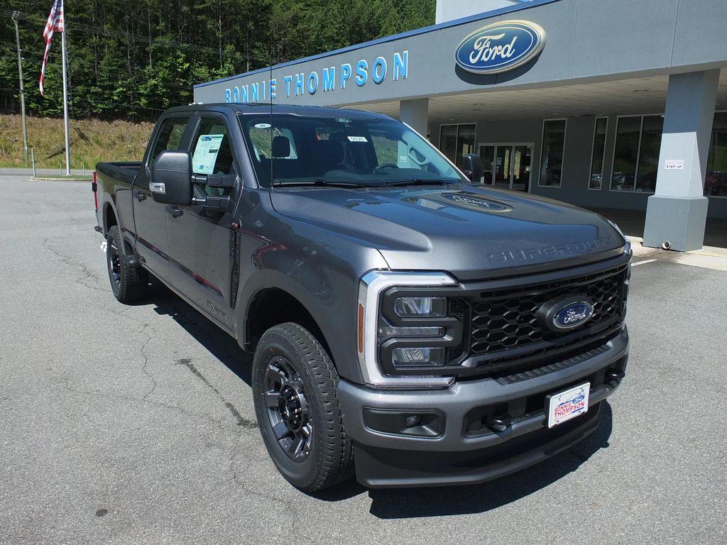 new 2025 Ford F-250 car, priced at $70,295