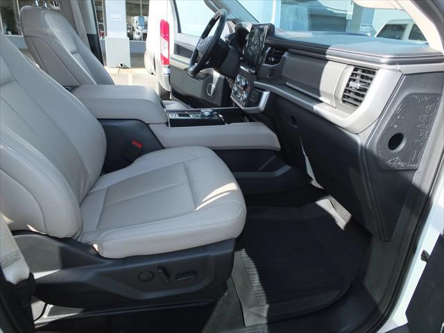 used 2024 Ford Expedition car, priced at $57,896