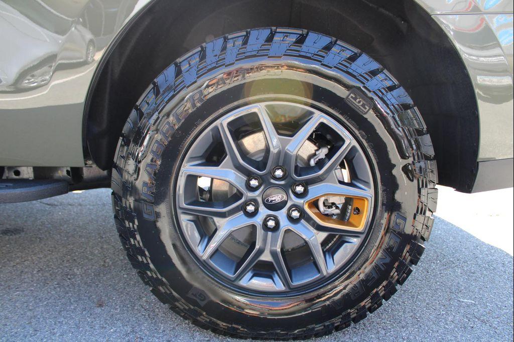 new 2025 Ford Expedition car, priced at $83,945