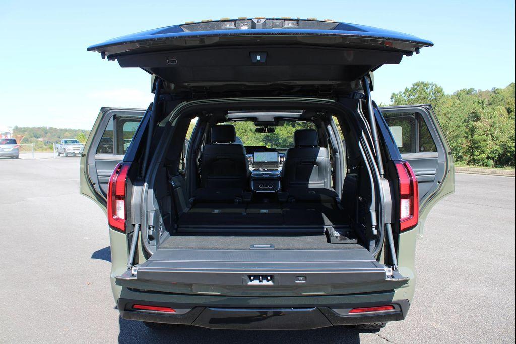 new 2025 Ford Expedition car, priced at $83,945