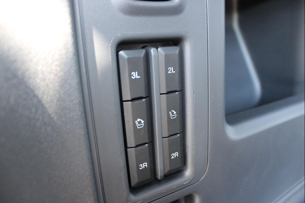 new 2025 Ford Expedition car, priced at $83,945
