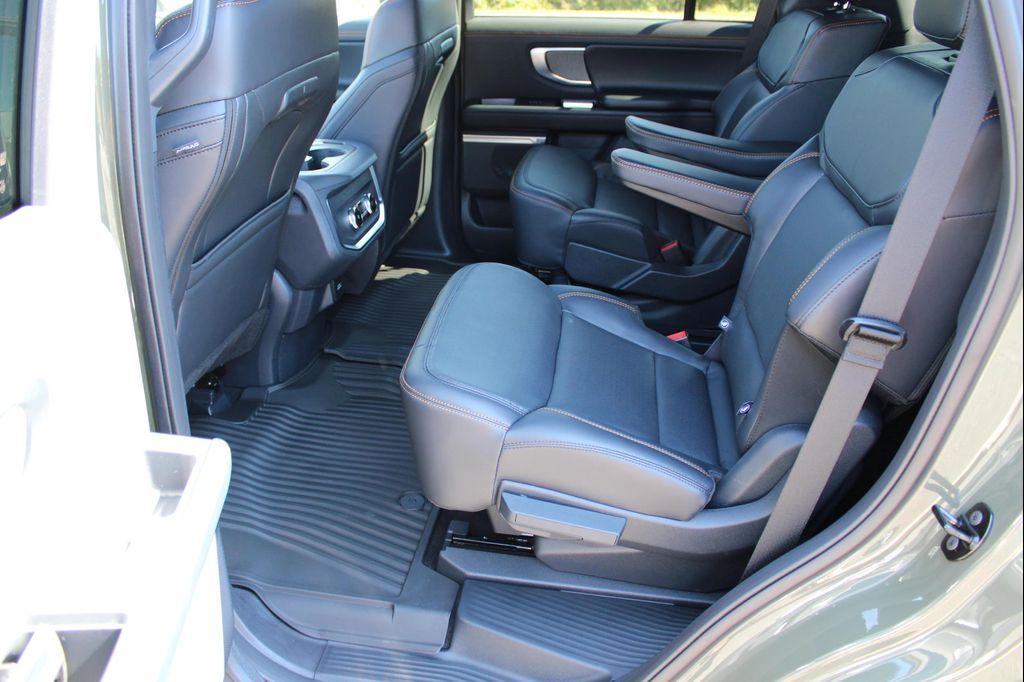 new 2025 Ford Expedition car, priced at $83,945