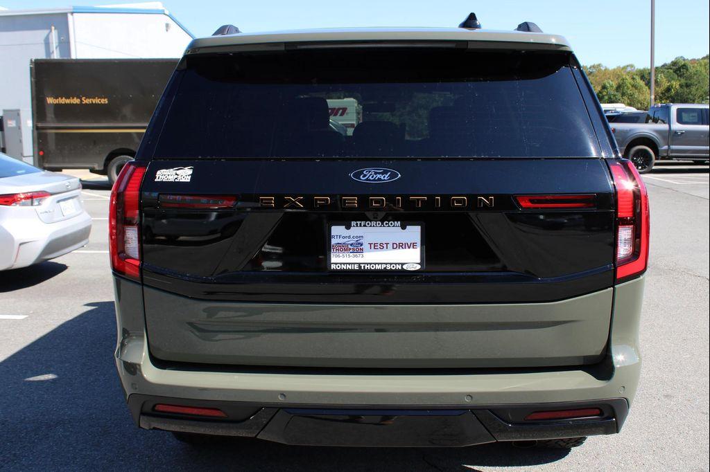 new 2025 Ford Expedition car, priced at $83,945