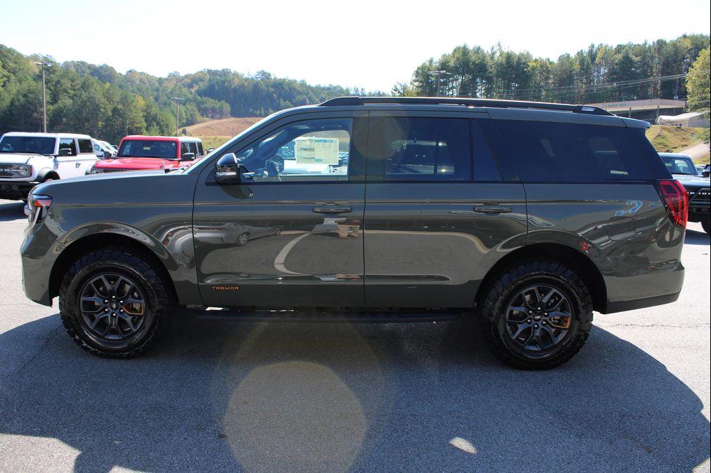 new 2025 Ford Expedition car, priced at $83,945